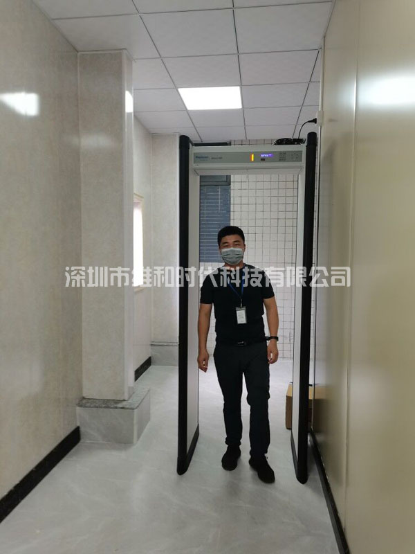 揭陽機(jī)場從我司（維和時(shí)代）采購METOR6S進(jìn)口金屬探測(cè)安檢門[圖文]