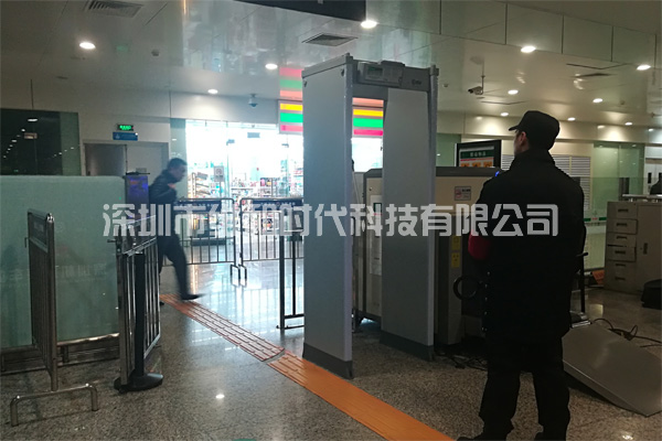 金屬探測安檢門市場價格是多少錢一臺？-2.jpg